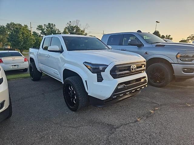 Photo of 2024 White Toyota Tacoma