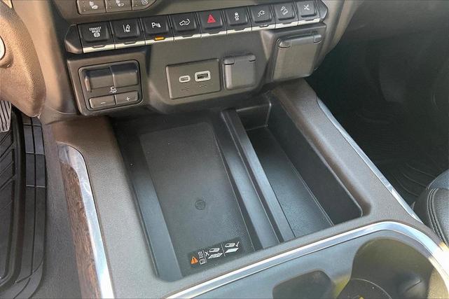 Photo of 2022 Summit White GMC Sierra 2500