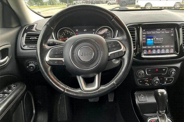 Photo of 2019 White Clearcoat Jeep Compass