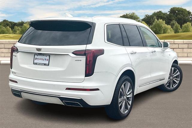 Photo of 2020 White Cadillac XT6