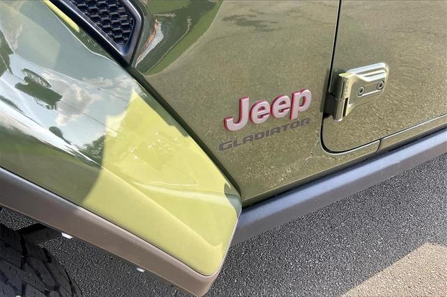 Photo of 2021 Sarge Green Clearcoat Jeep Gladiator
