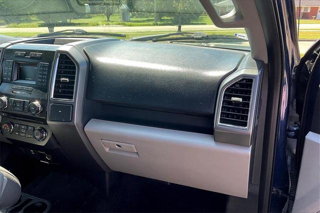 Photo of 2016 Blue Ford F-150