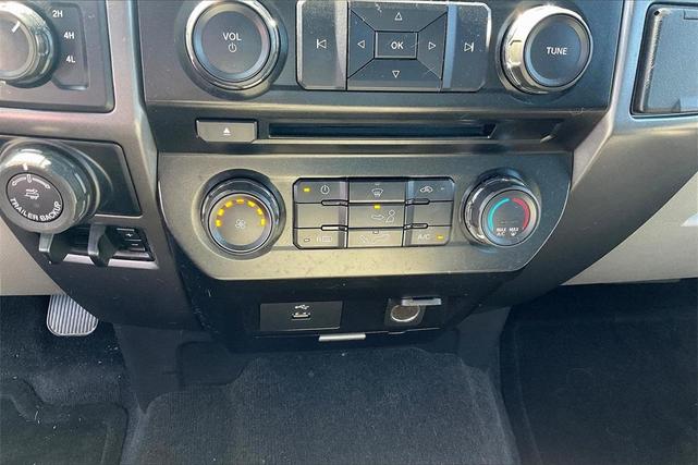 Photo of 2016 Blue Ford F-150