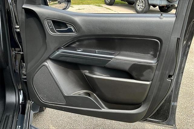 Photo of 2022 Black GMC Canyon