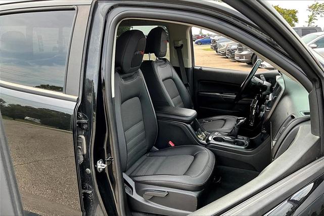 Photo of 2022 Black GMC Canyon