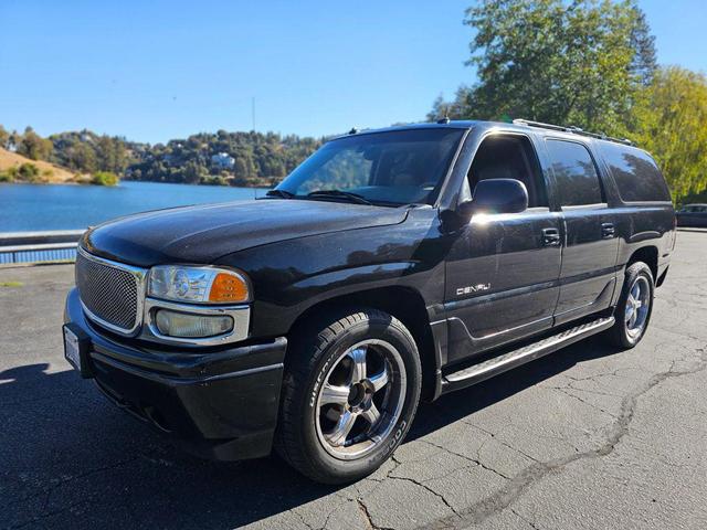Photo of 2003 Onyx Black GMC Yukon XL
