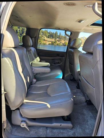 Photo of 2003 Onyx Black GMC Yukon XL