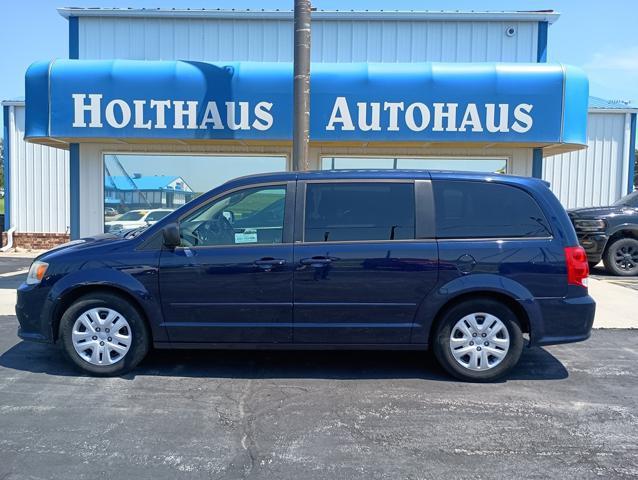 Photo of 2014 True Blue Pearlcoat Dodge Grand Caravan