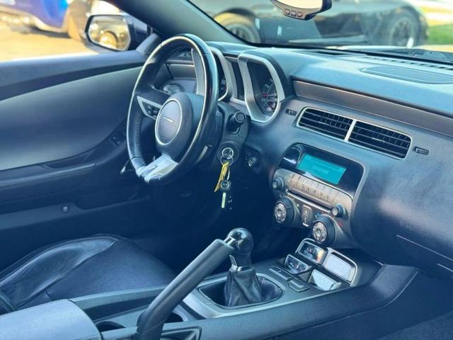 Photo of 2011 Black Chevrolet Camaro
