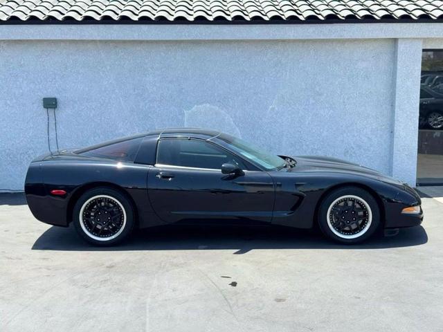 Photo of 1998 Black Chevrolet Corvette