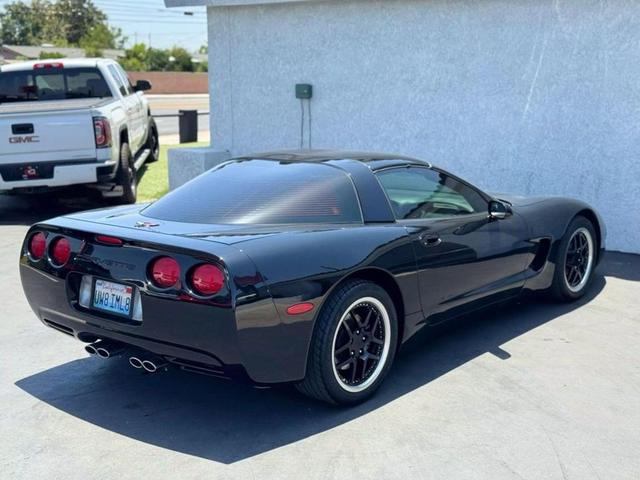 Photo of 1998 Black Chevrolet Corvette