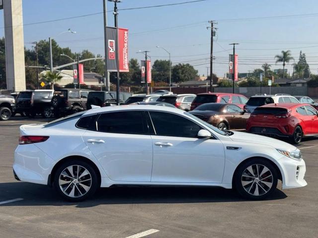 Photo of 2016 Snow White Pearl Kia Optima