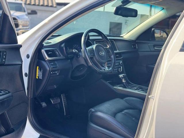 Photo of 2016 Snow White Pearl Kia Optima