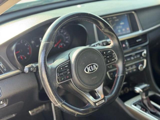 Photo of 2016 Snow White Pearl Kia Optima