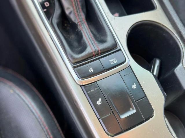 Photo of 2016 Snow White Pearl Kia Optima