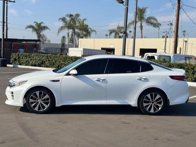 Photo of 2016 Snow White Pearl Kia Optima