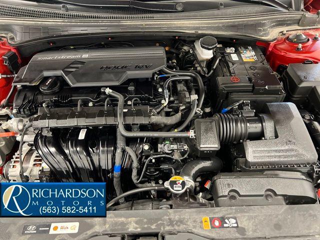 Photo of 2022 Scarlet Red Pearl Hyundai ELANTRA