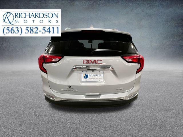 Photo of 2019 Quicksilver Metallic GMC Terrain