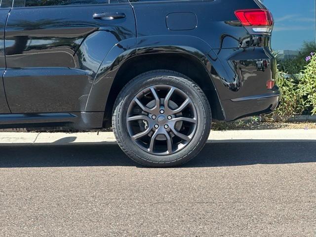 Photo of 2020 Diamond Black Jeep Grand Cherokee