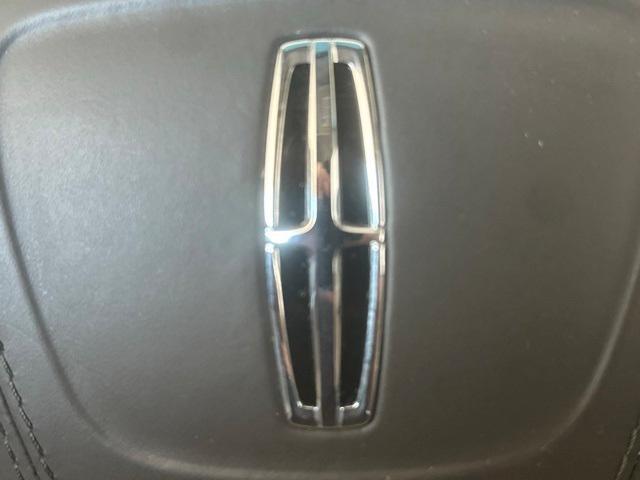 Photo of 2020 White Platinum Lincoln MKZ