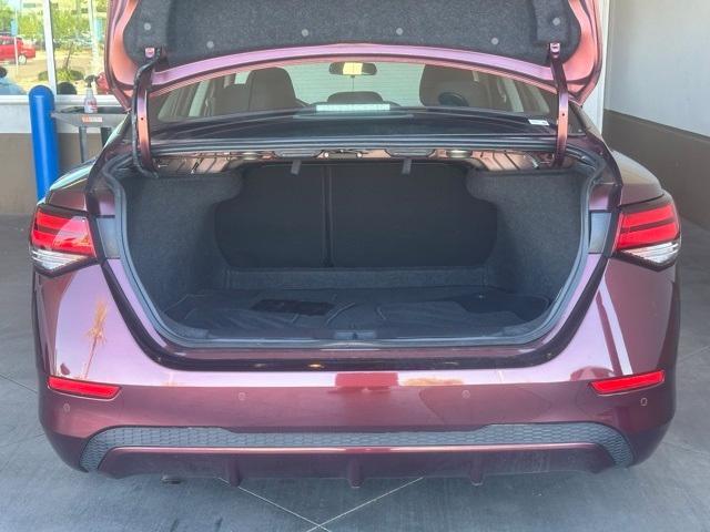 Photo of 2023 Rosewood Metallic Nissan Sentra