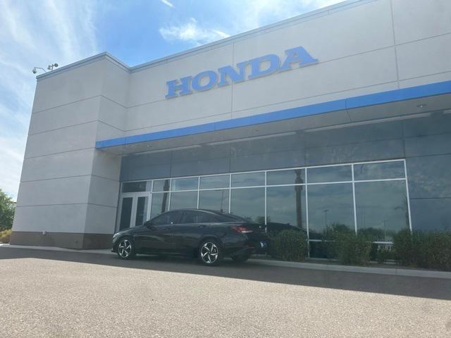 Photo of 2023 Onyx Black Hyundai ELANTRA