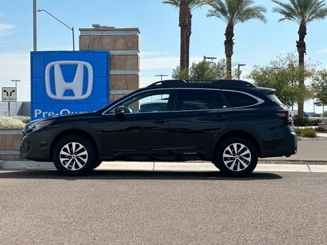 Photo of 2023 Crystal Black Silica Subaru Outback
