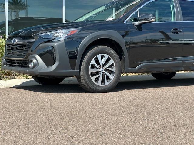 Photo of 2023 Crystal Black Silica Subaru Outback