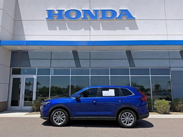 Photo of 2023 Still Night Pearl Honda CR-V