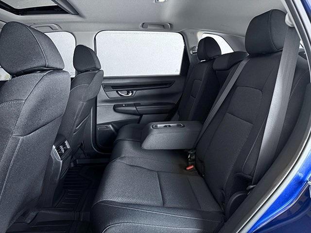 Photo of 2023 Still Night Pearl Honda CR-V