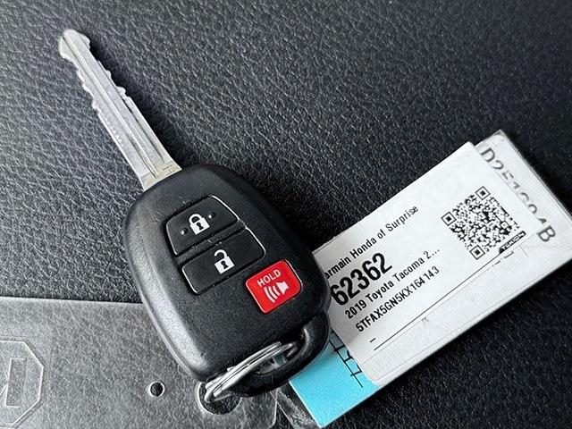 Photo of 2019 Magnetic Gray Metallic Toyota Tacoma
