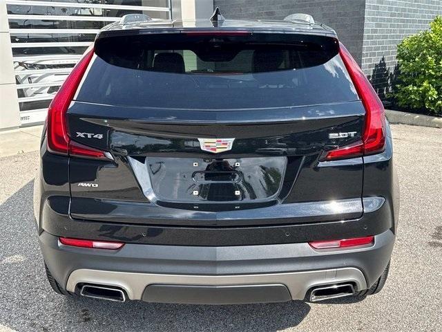 Photo of 2019 Stellar Black Metallic Cadillac XT4