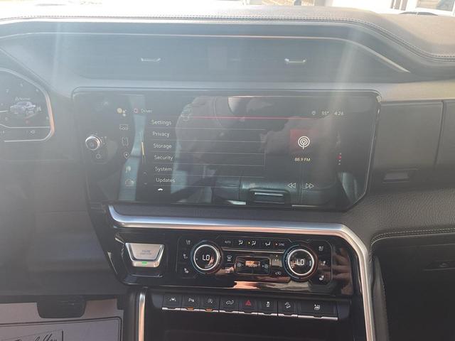 Photo of 2023 Summit White GMC Sierra 1500