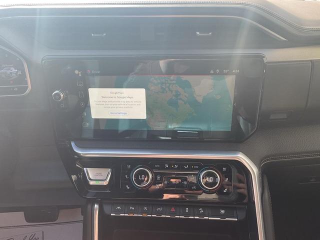 Photo of 2023 Summit White GMC Sierra 1500