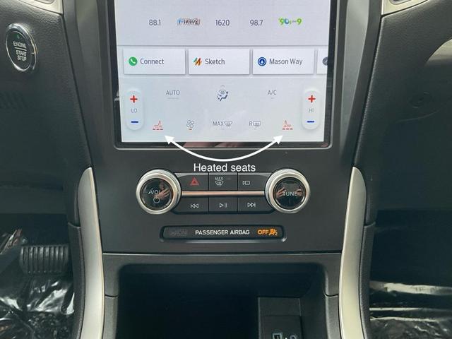 Photo of 2024 Black Metallic Ford Edge
