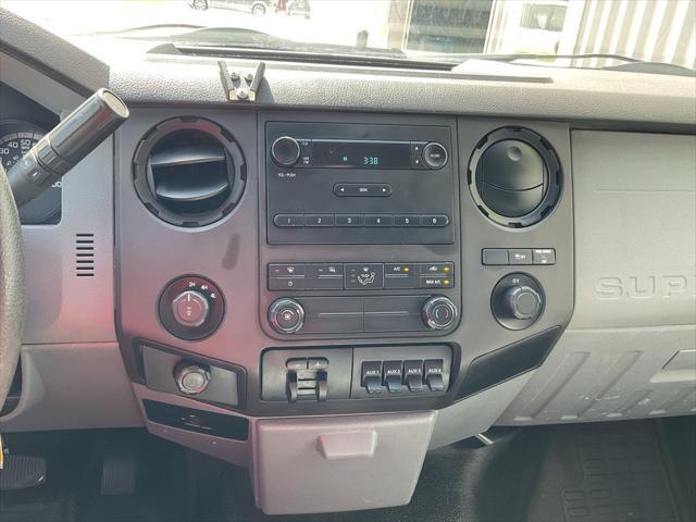 Photo of 2015 Ingot Silver Metallic Ford F-350