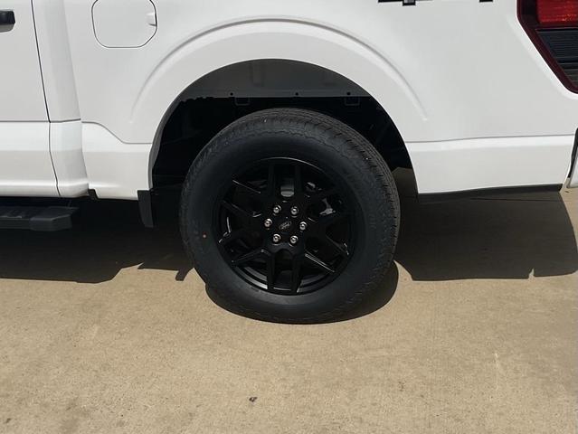 Photo of 2025 Oxford White Ford F-150