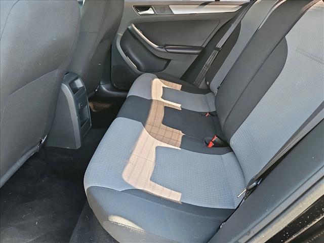 Photo of 2017 Black Volkswagen Jetta