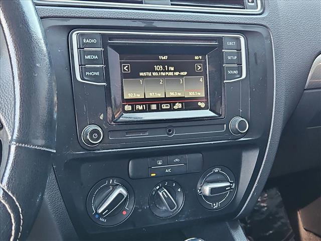 Photo of 2017 Black Volkswagen Jetta