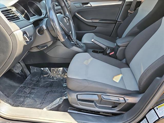 Photo of 2017 Black Volkswagen Jetta