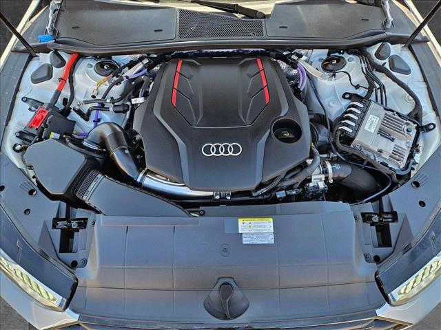 Photo of 2022 Glacier White Metallic Audi S7