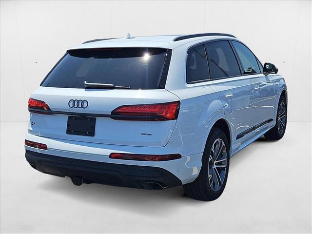 Photo of 2025 Glacier White Metallic Audi Q7