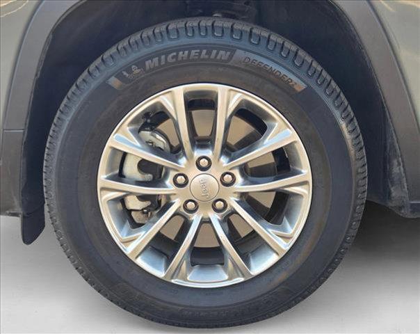 Photo of 2021 Sting-Gray Clearcoat Jeep Cherokee