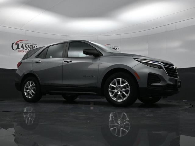 Photo of 2023 Sterling Gray Metallic Chevrolet Equinox
