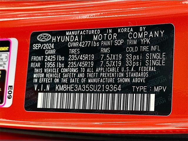Photo of 2025 Orange Pearl Hyundai KONA