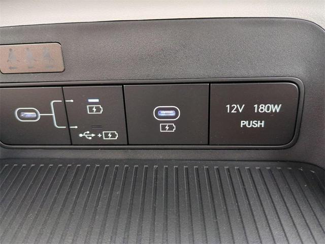 Photo of 2026 Soultronic Orange Pearl Hyundai KONA