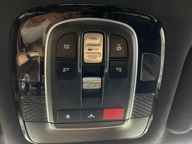 Photo of 2022 Abyss Black Pearl Hyundai PALISADE