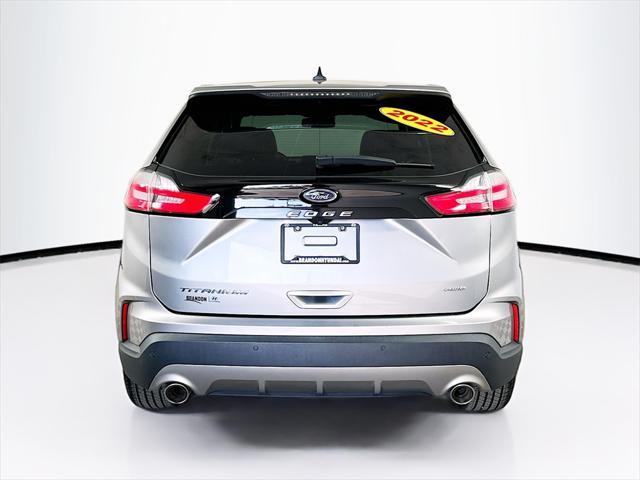 Photo of 2022 Silver Metallic Ford Edge