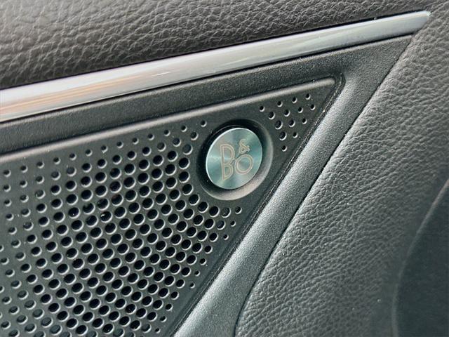 Photo of 2022 Silver Metallic Ford Edge