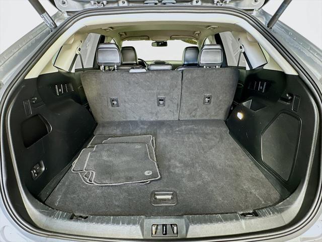 Photo of 2022 Silver Metallic Ford Edge